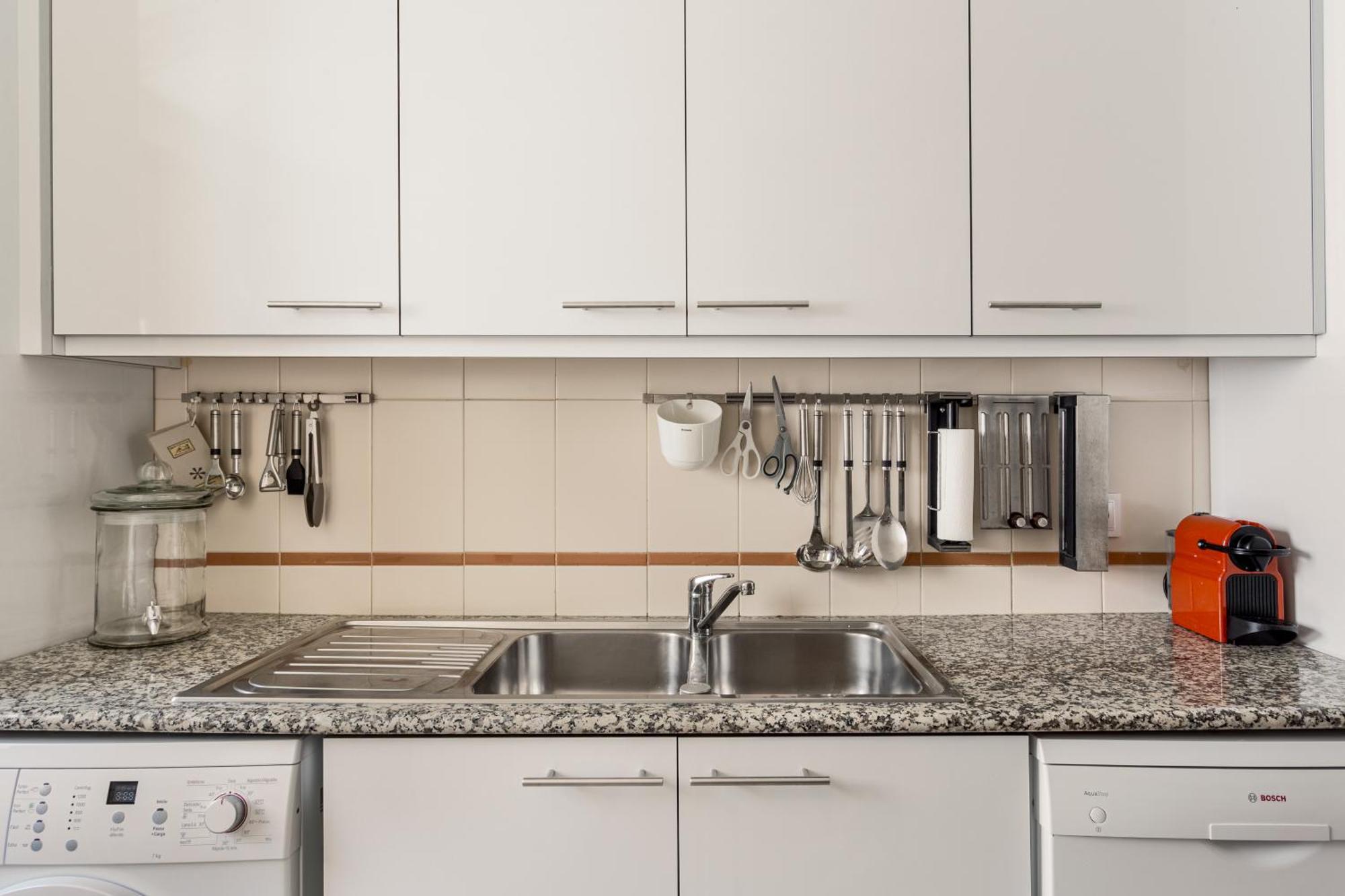 Apartment Saldanha Retreat 2br & Parking By Host For Us Lissabon